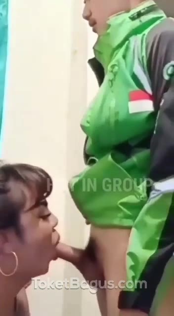 Dapet kontol kang ojol yang gede panjang