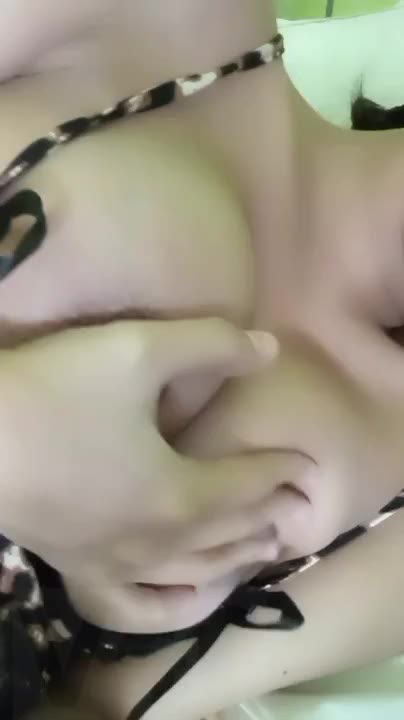 Tobrut sange remas remas toket pap buat ayang